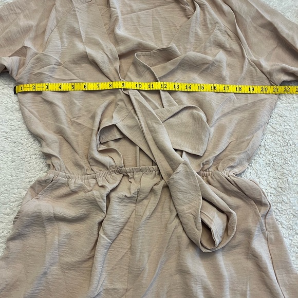 NWOT Tie Knot Long Sleeve Romper - Picture 8 of 12